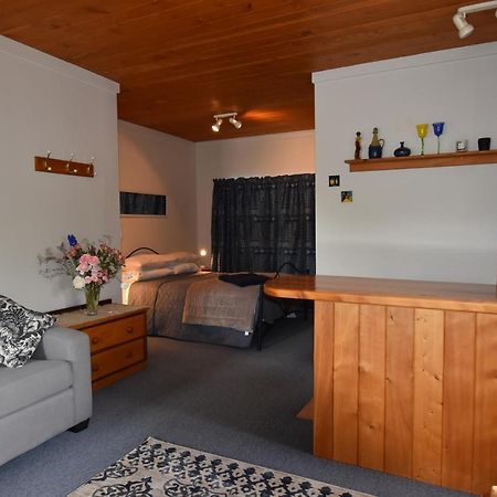 Bed and Breakfast Olivista Masterton Exterior foto