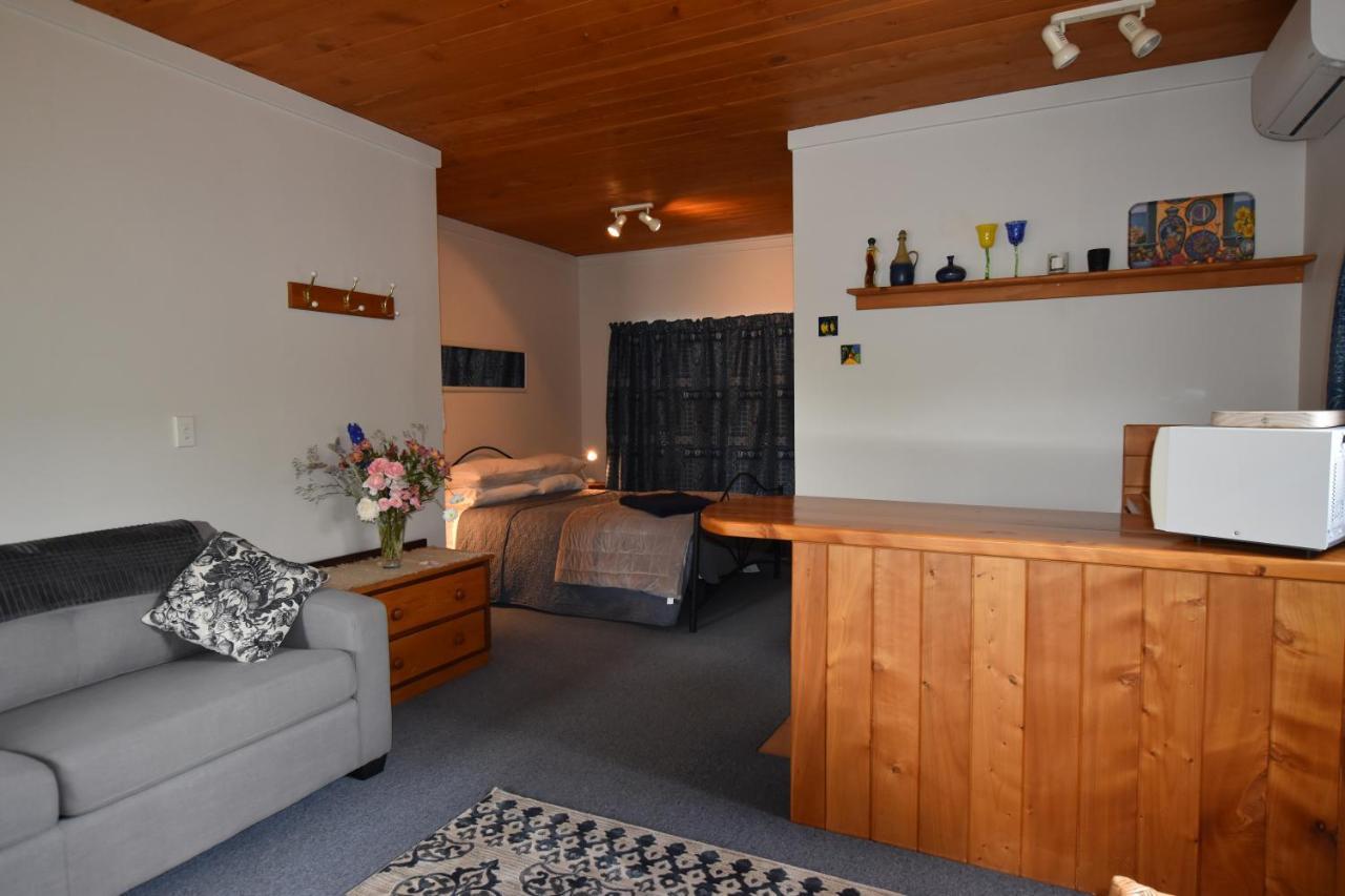 Bed and Breakfast Olivista Masterton Exterior foto