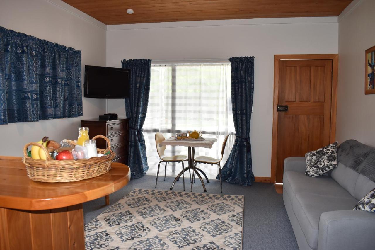 Bed and Breakfast Olivista Masterton Exterior foto