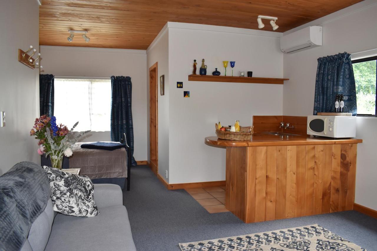 Bed and Breakfast Olivista Masterton Exterior foto